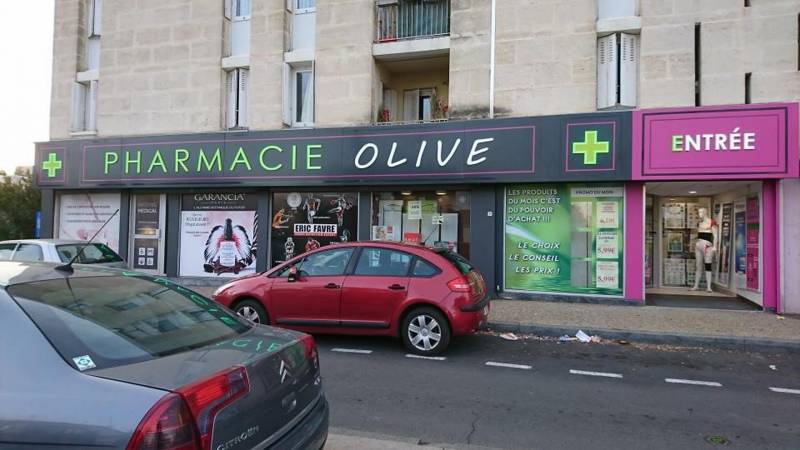 enseigne lumienuse pharmacie vitrolles