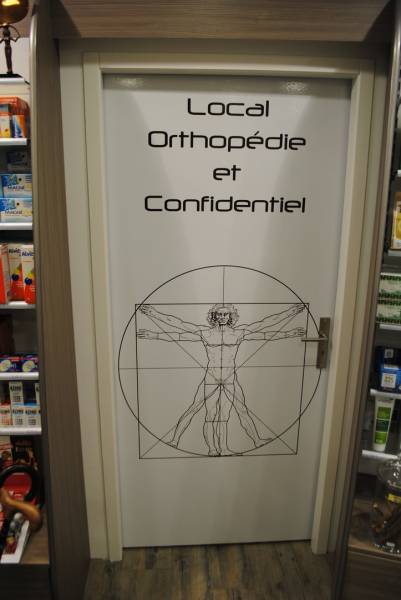 signalétique de porte pharmacie languedoc