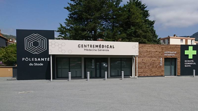 habillag de façade magasin millau