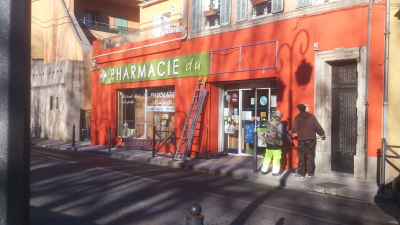 enseigne en lettres lumineuses pour pharmacie aix en provence