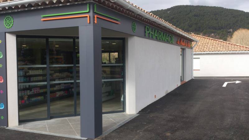 enseigne lumineuse de pharmacie martigues