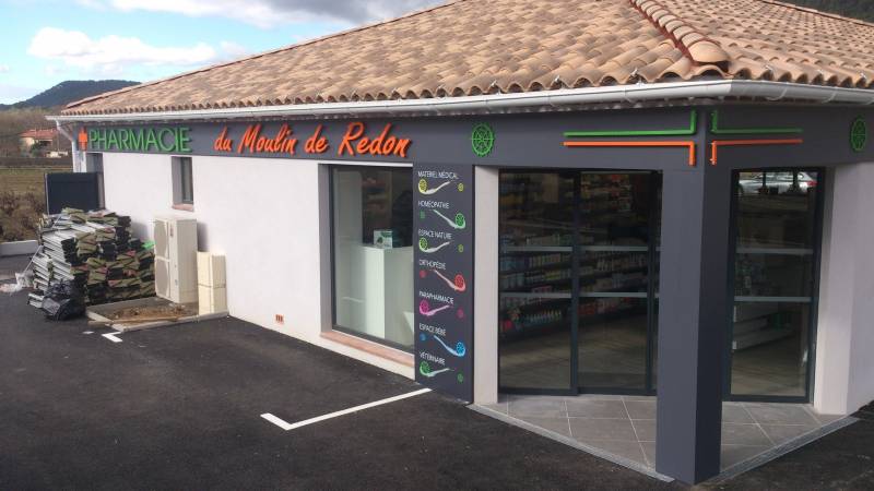 enseigne lumineuse de pharmacie istres