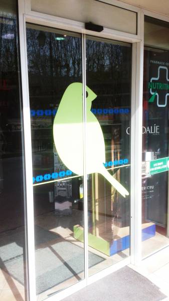 panneau lumineux magasin istres