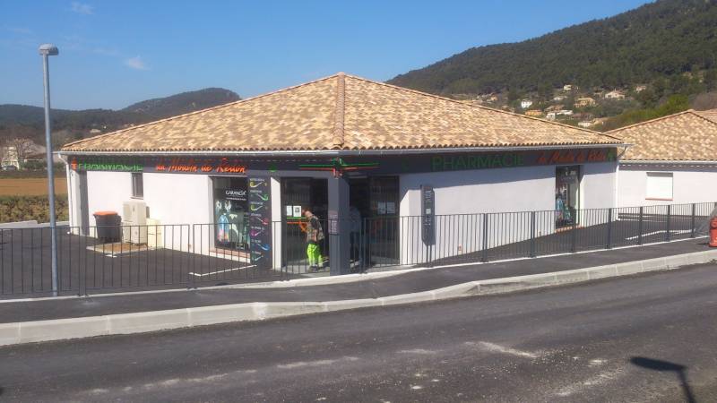 enseigne lumineuse de pharmacie marseille