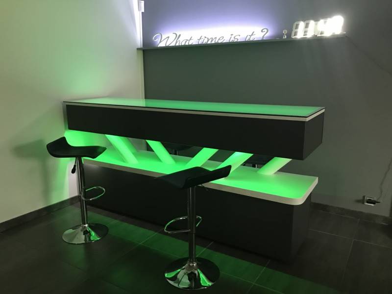 comptoir de bar sur mesure lumineux plan de campagne