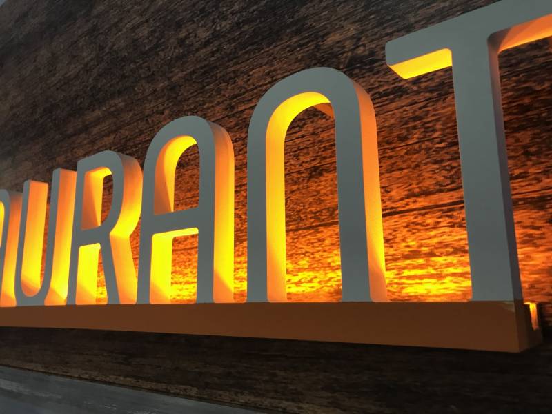 lettres lumineuses restaurant martigues