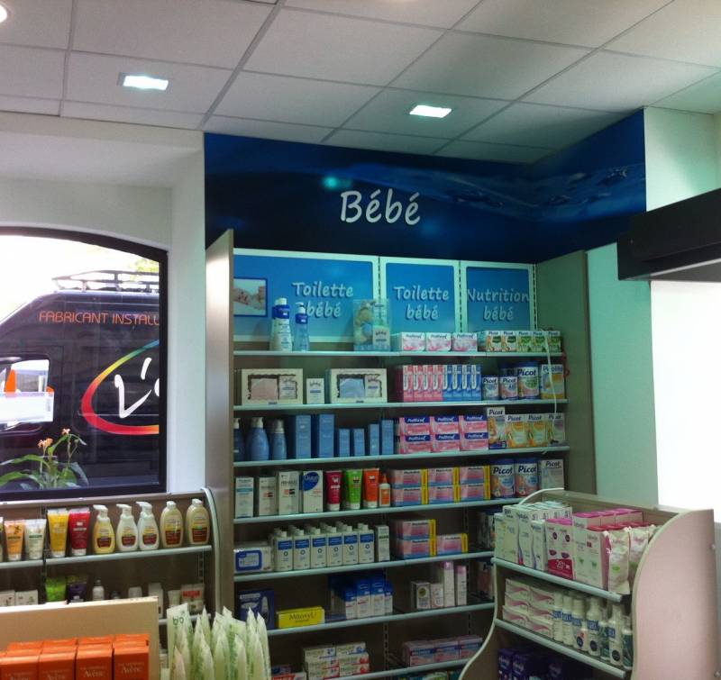 point d'accueil personnalisé lumineux vitrolles