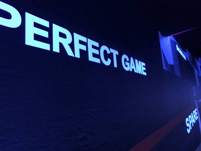 décoration adhésif mur bowling aubagne