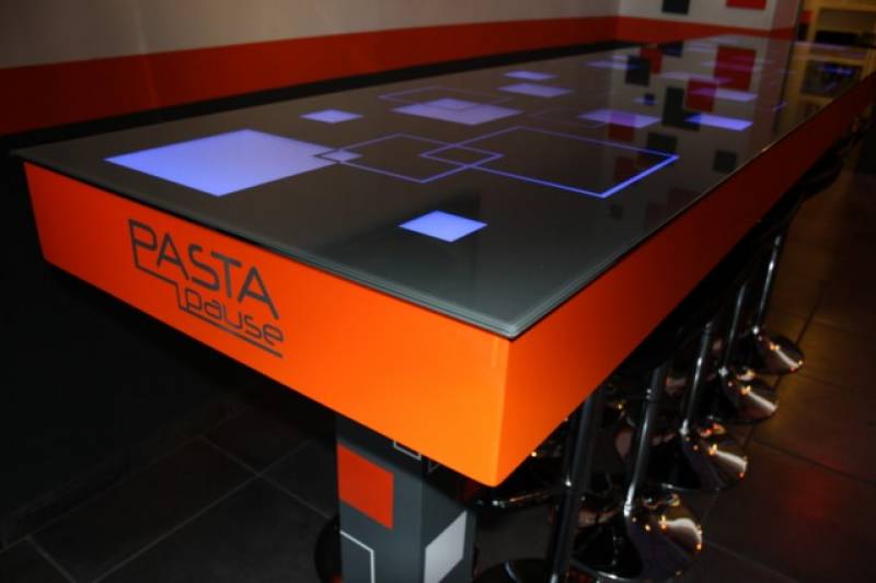 table haute restaurant sur mesure aubagne