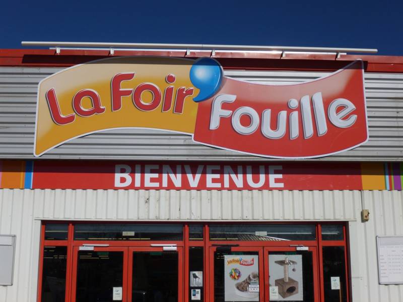 Panneau publicitaire plat