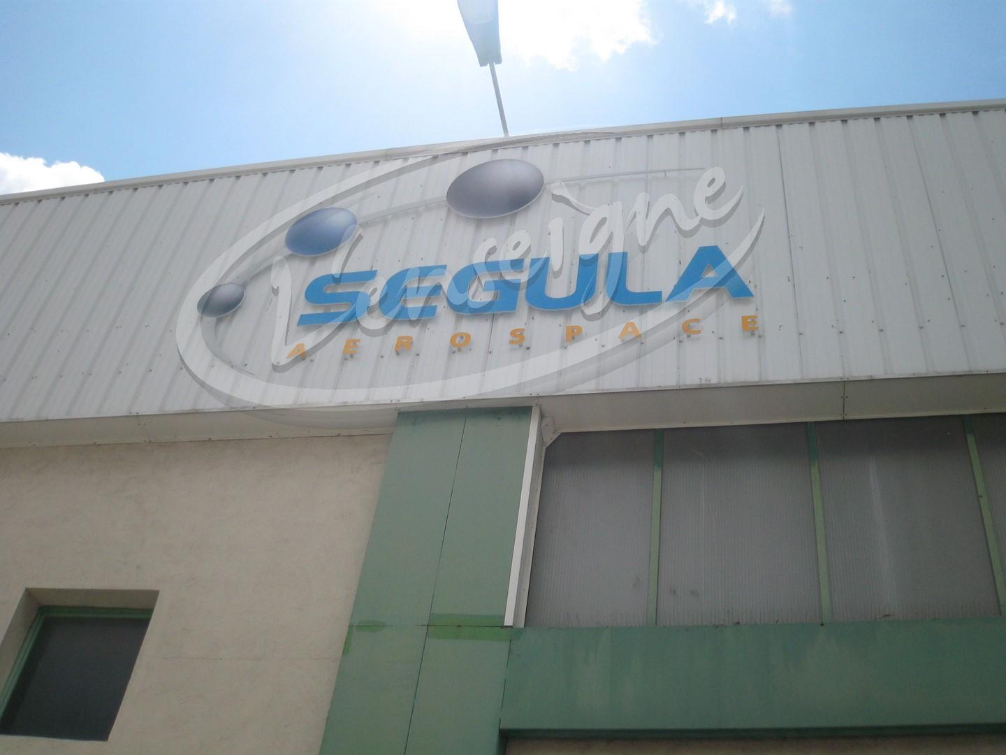 lettres découpés pour panneau vitrolles