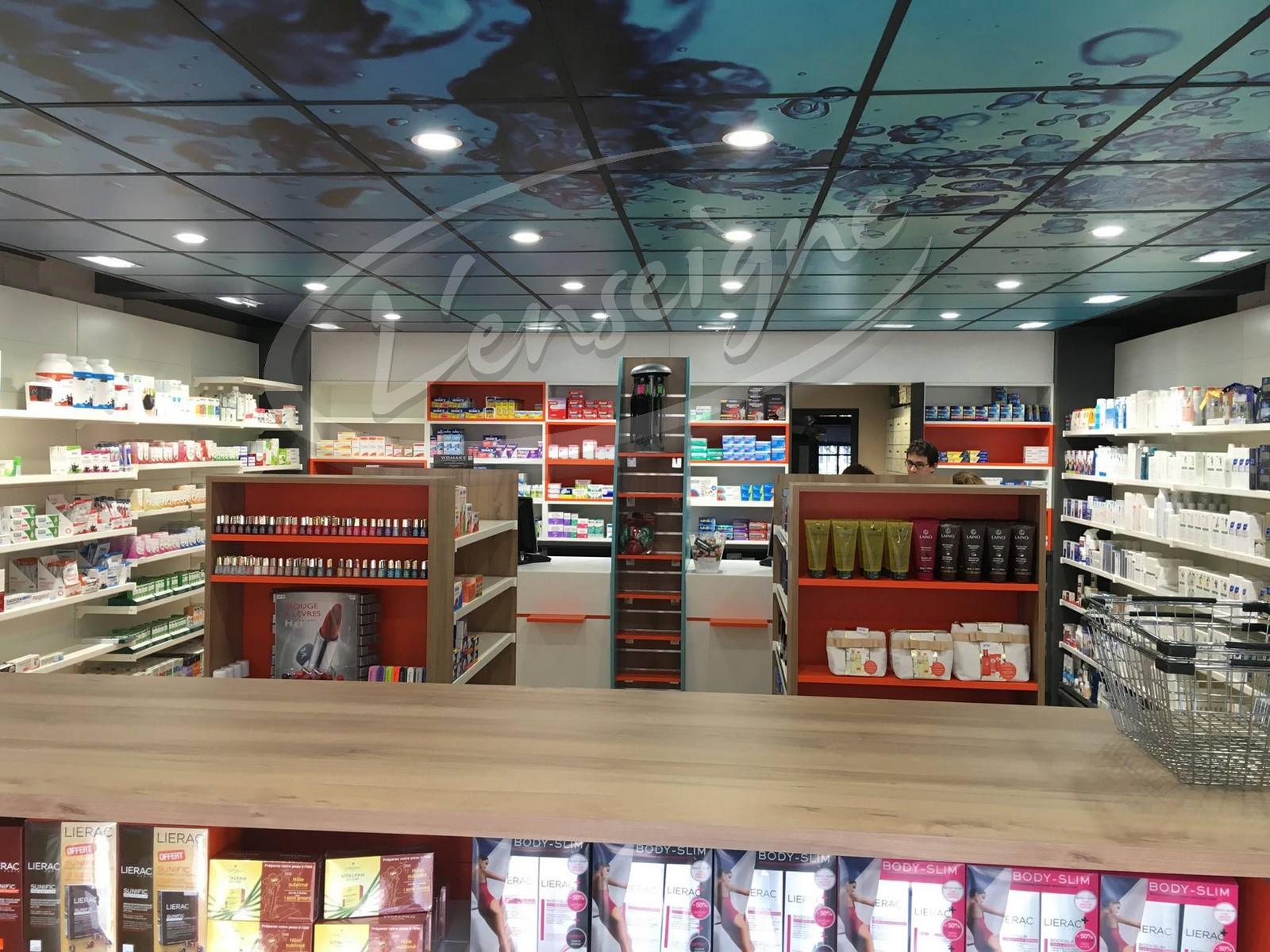 Vue d'ensemble décoration intérieure Pharmacie Port Grimaud