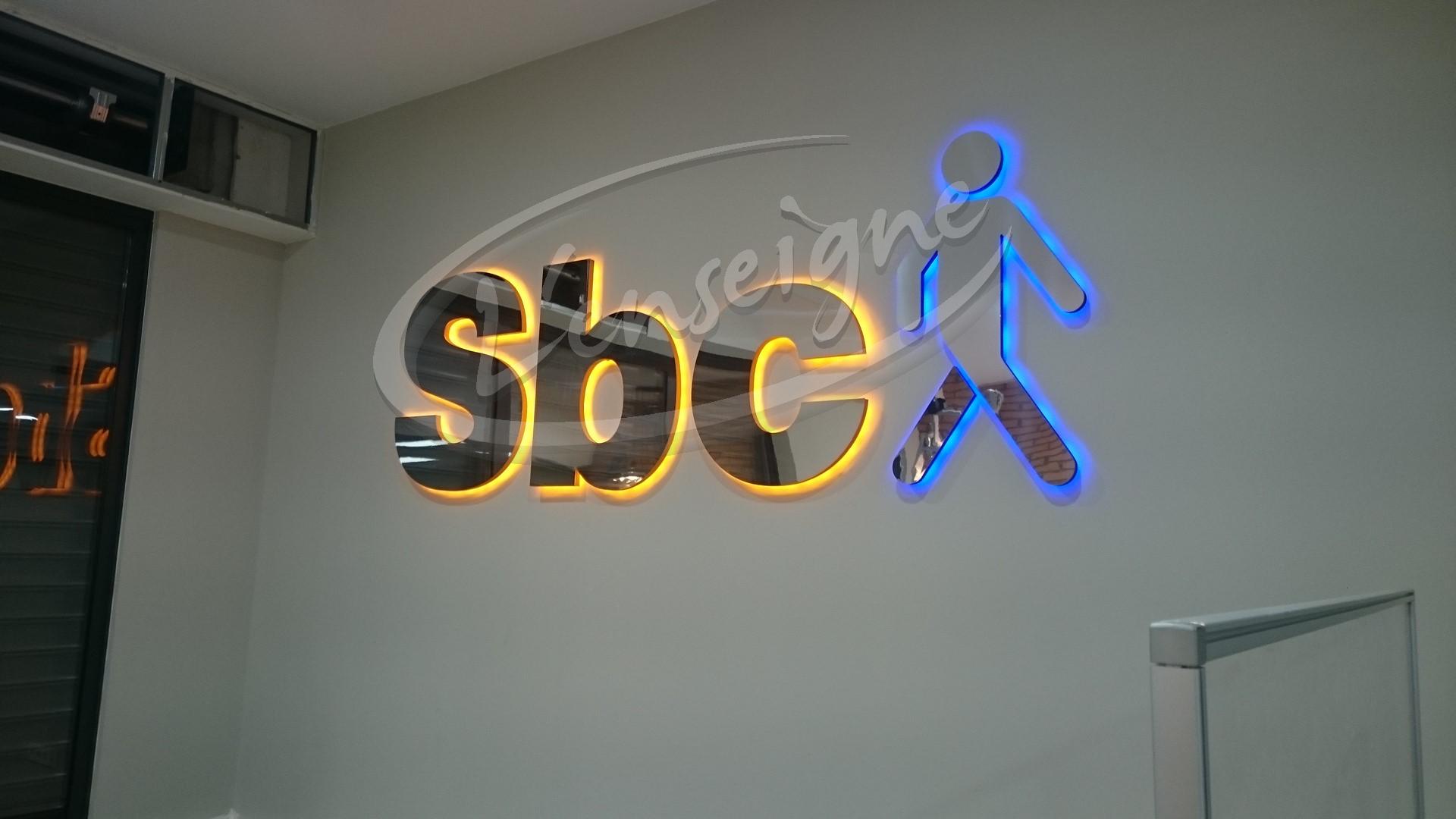 enseigne lettres lumineuses montpellier