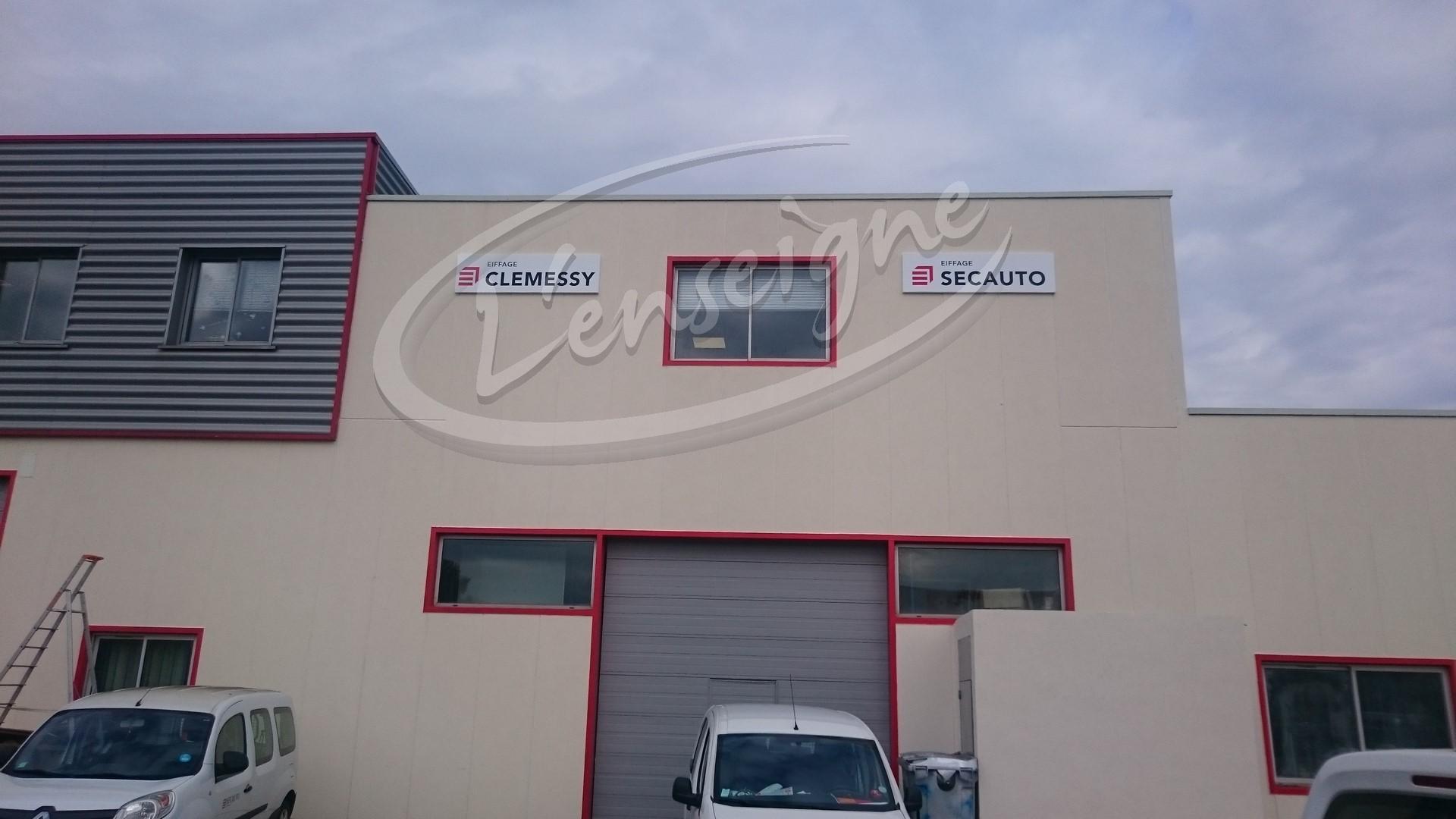 panneau signalétique martigues