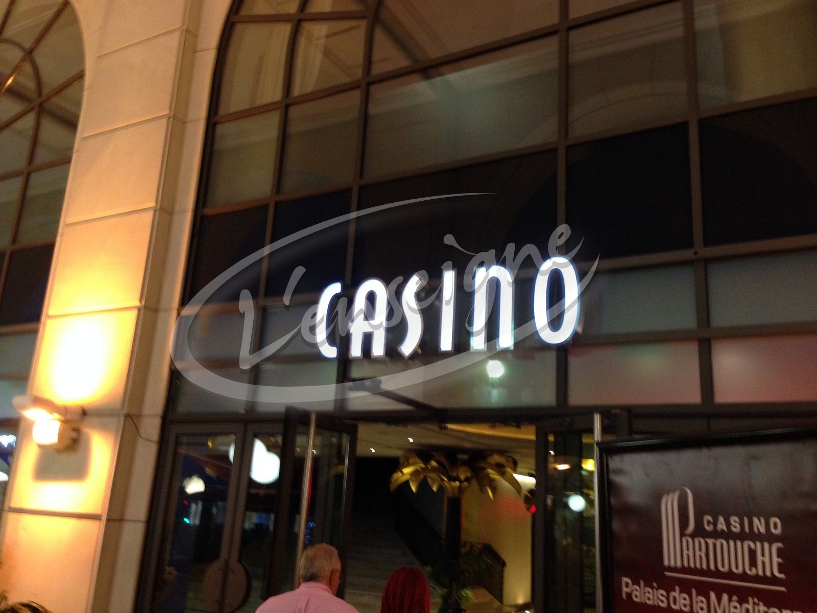 lettres inox poli miroir lumineuse Nice