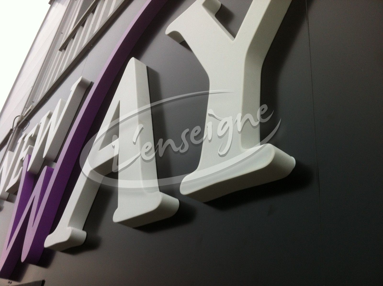 lettres découpées marseille