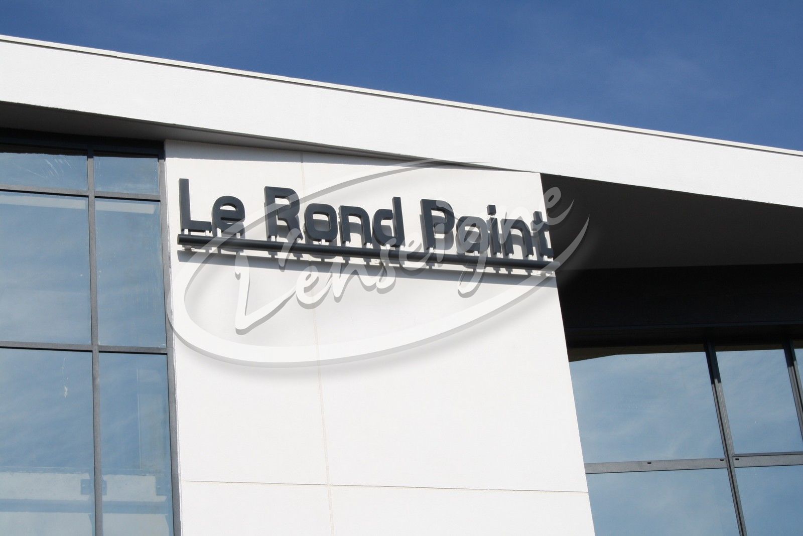 Lettres boitiers avec diodes blanches à aix en provence