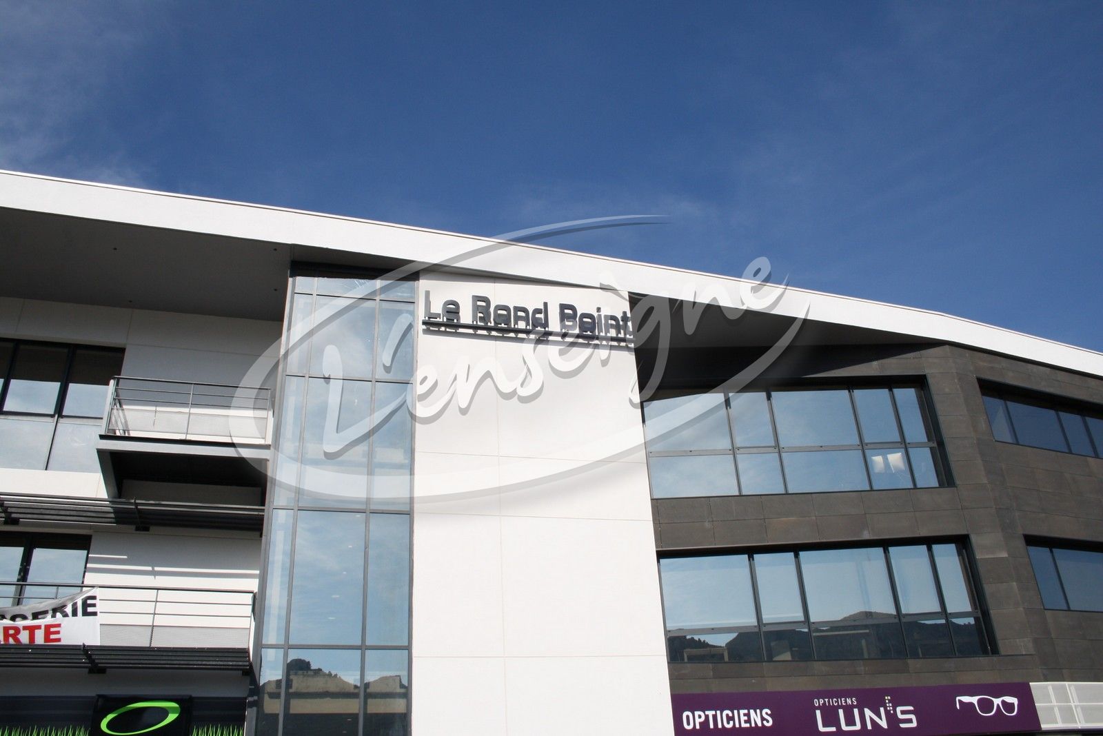 enseigne en lettres individuelles lumineuse à Aix en Provence