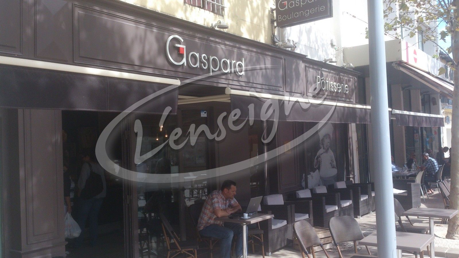 enseigne publicitaire boulangerie patisserie