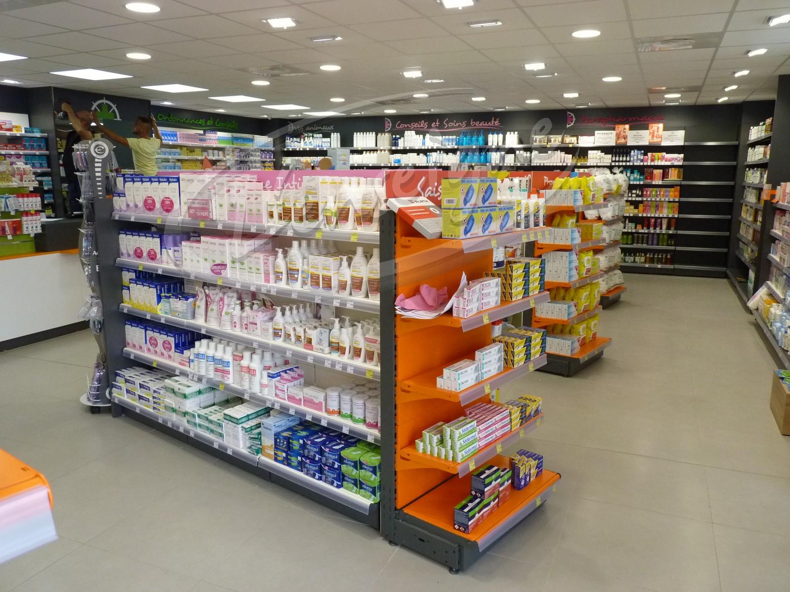 décoration de boutique saint mitre