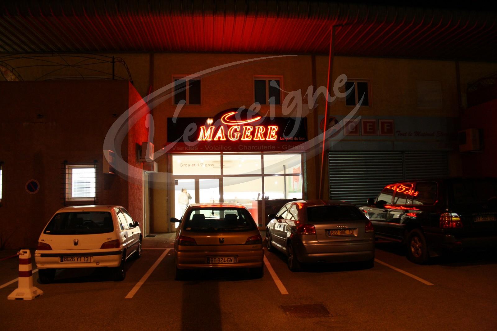 lettres reliefs lumineuses istres