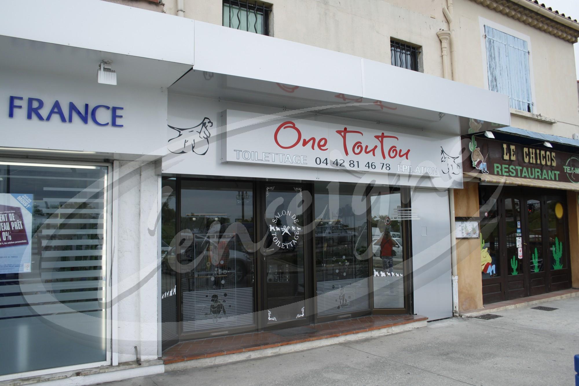 caisson lumineux martigues