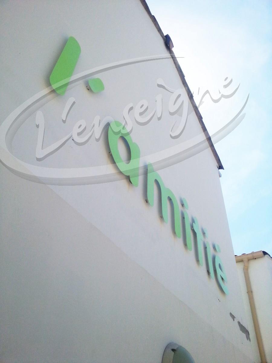 lettres aluminiums phosphorescentes cassis