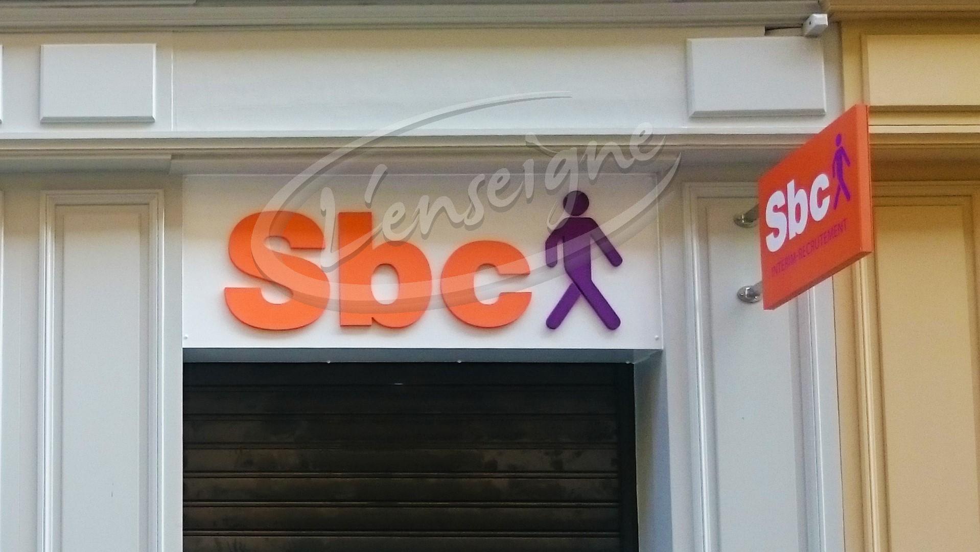 enseigne lettres reliefs la ciotat