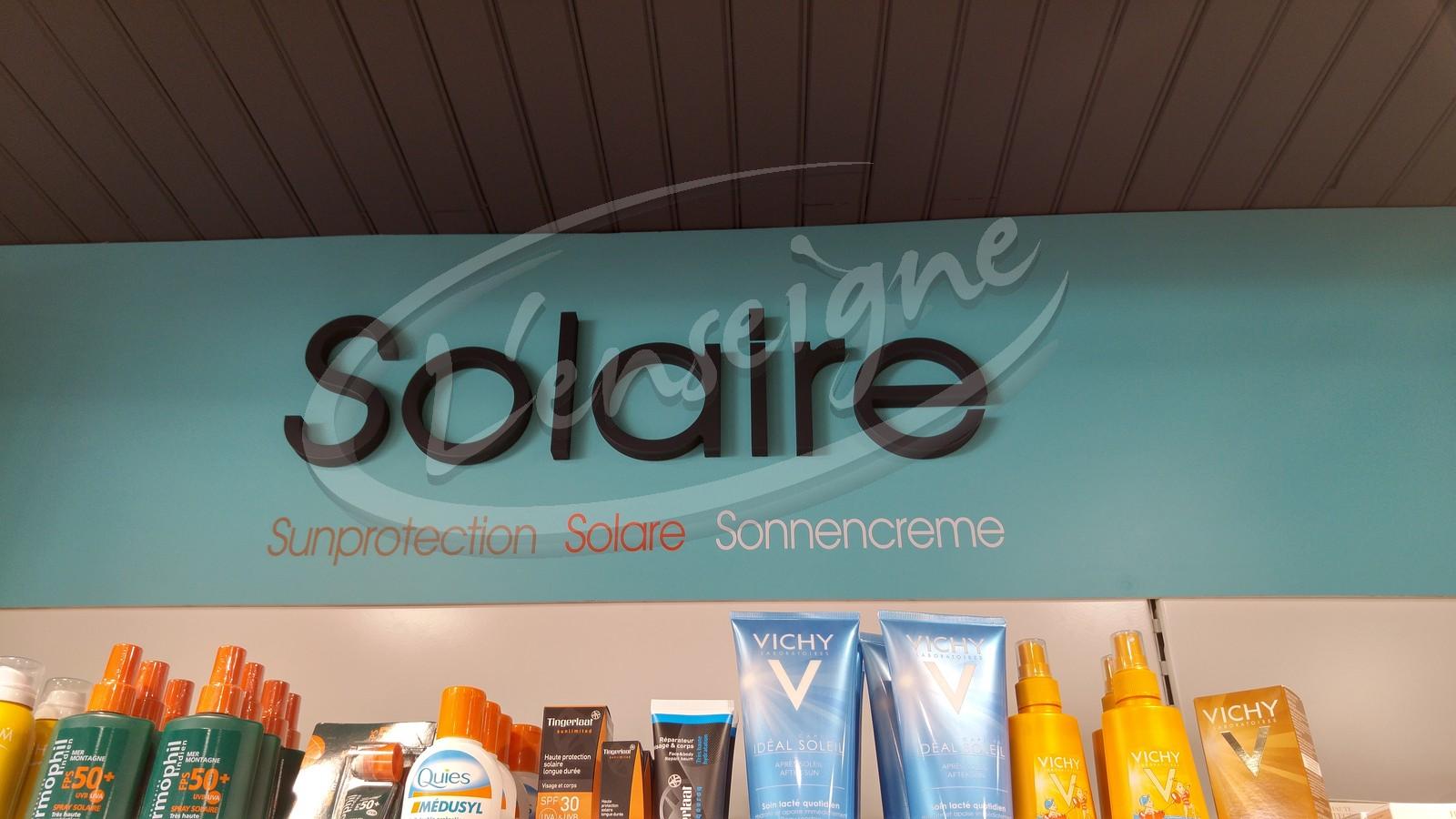 Lettres reliefs vue de face