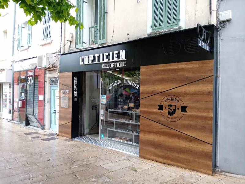 habillage de façade en bois pour magasin miramas