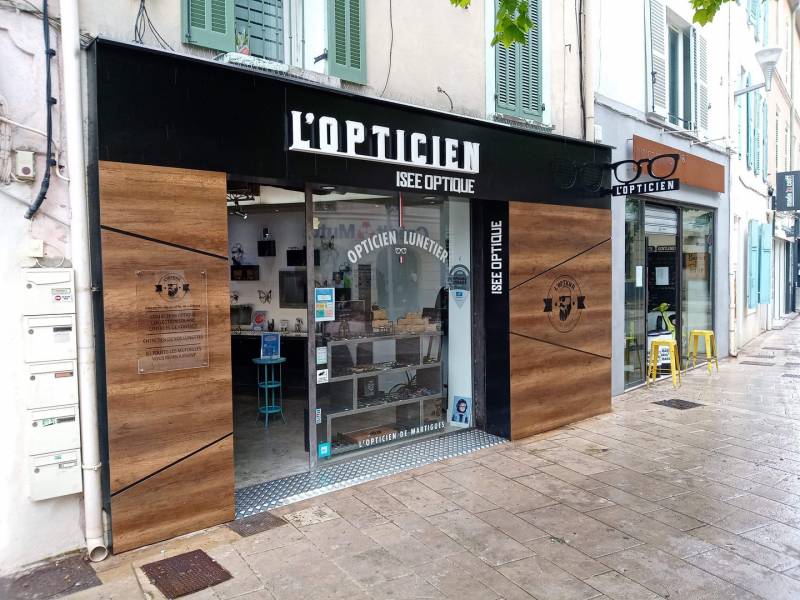 habillage de façade en bois pour magasin aix en provence